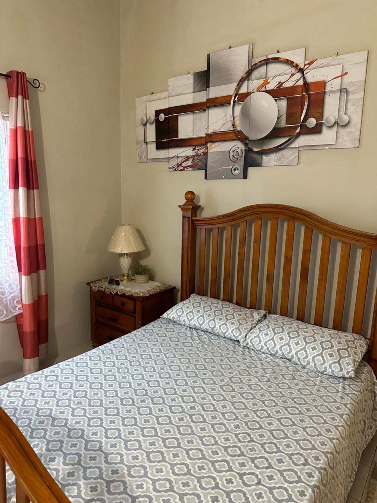 Rhyne Park Inn Montego Bay Extérieur photo